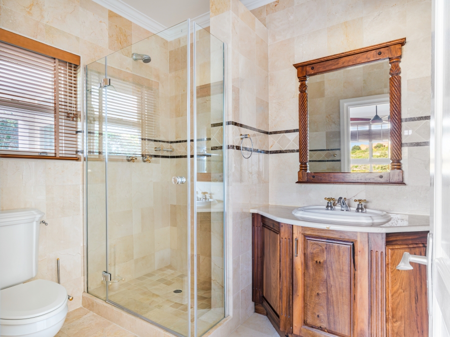 5 Bedroom Property for Sale in The Heads Western Cape